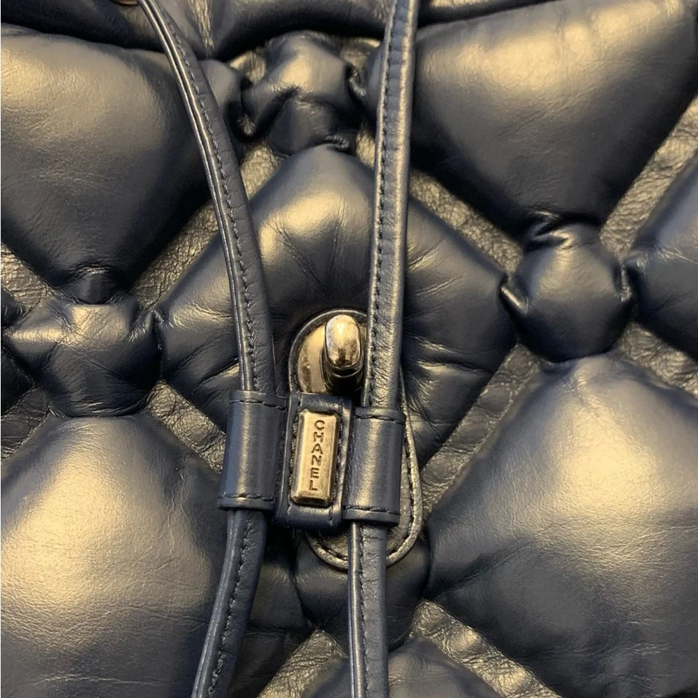 Chanel Chesterfield backpack                                 Excellent condition - Picture 13 of 16